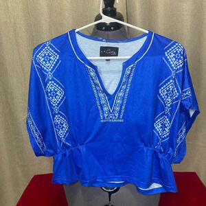 CATS Collections Blue and White Top- One Size Fit All Tag (Medium)